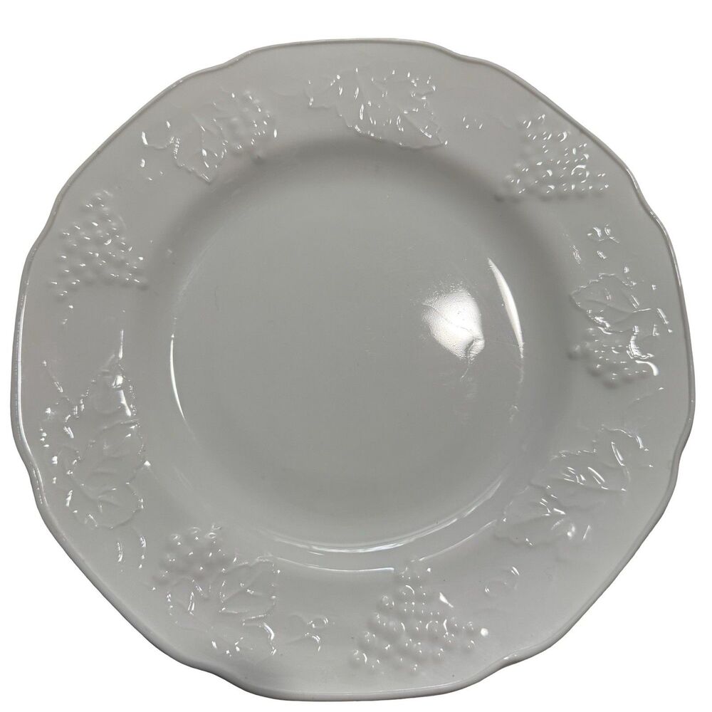 Set Of 7 VTG Indiana White Milk Glass Harvest Grape Plate - 9 3/4”